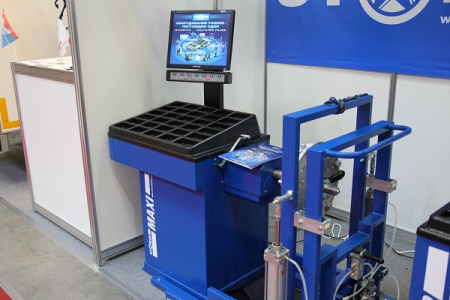 Стенд для балансировки колес универсальный СТОРМ ЛС-32 MAXI PM